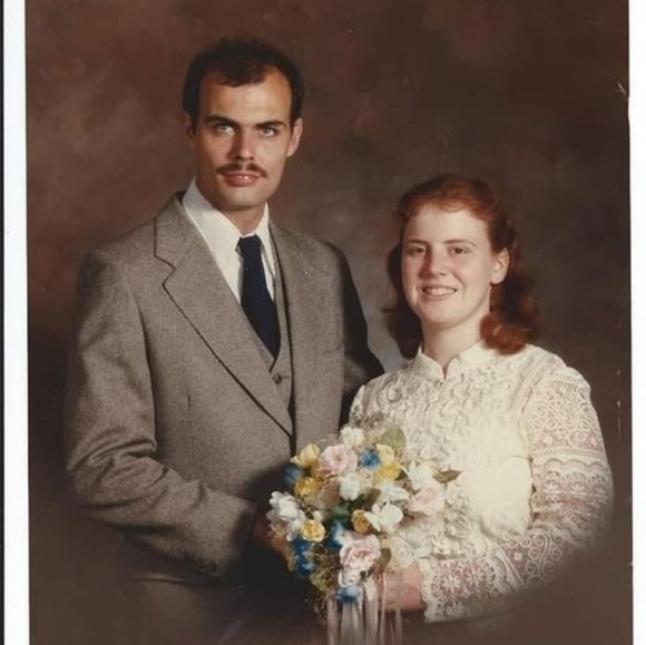 Meet your Posher, Pamela - Picture 1 of 1